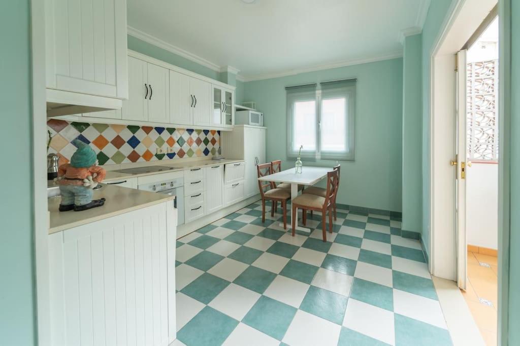 Апартаменты Un Lugar House San Telmo -Coliving Лас-Пальмас-де-Гран-Канария Экстерьер фото
